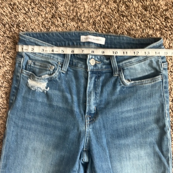 Women’s size 28 Flying Monkey Jeans - Picture 2 of 5